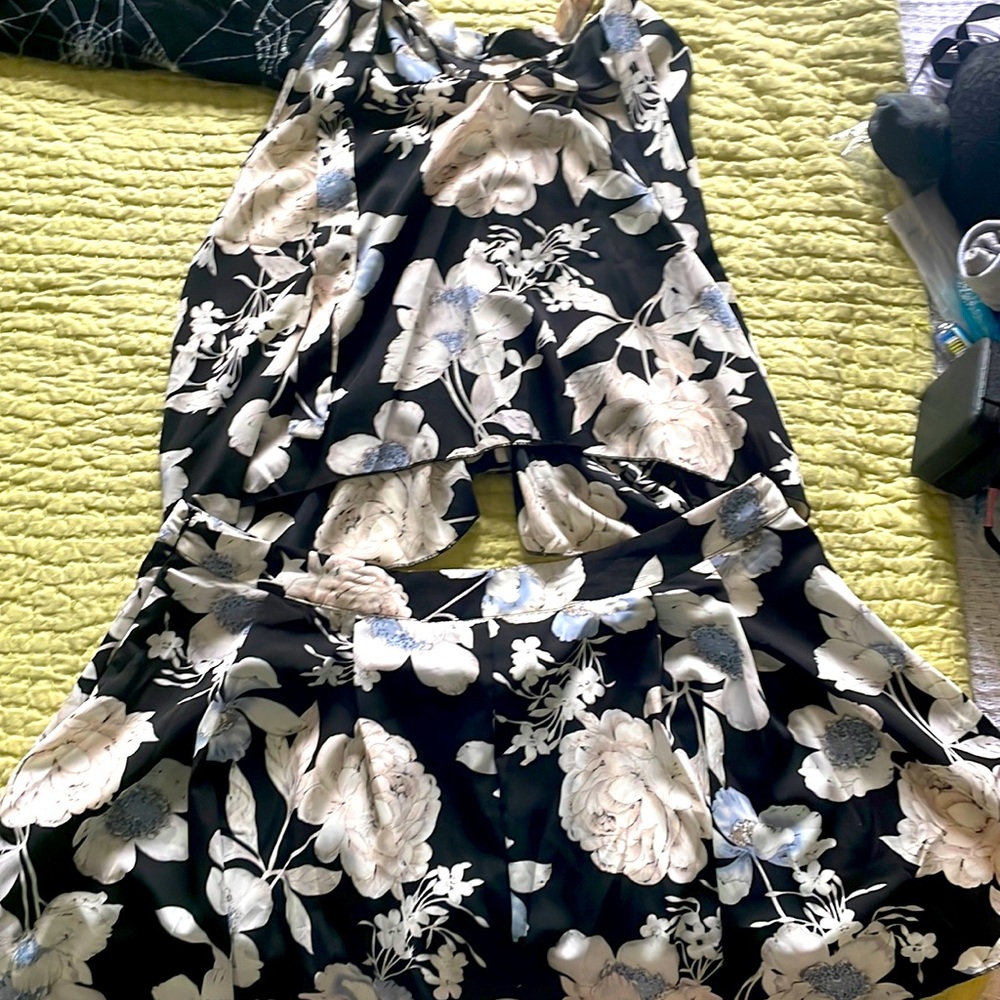 Halter/Shorts Set